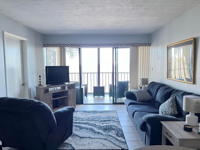 2465 S Washington Avenue 303, Titusville, FL 32780