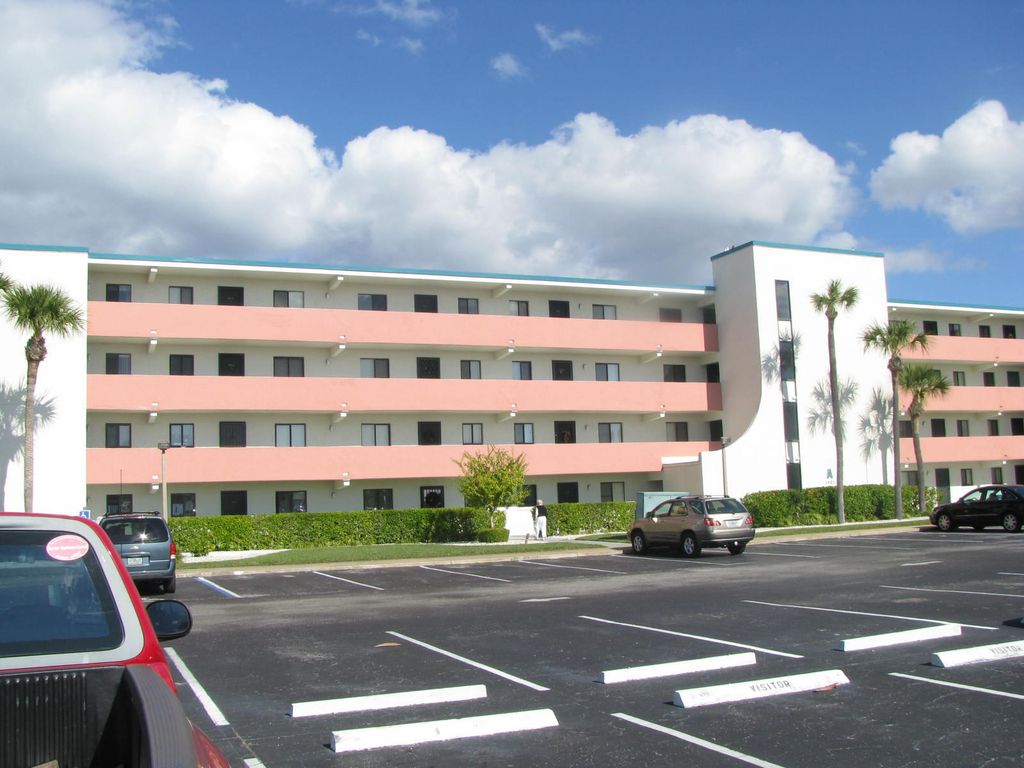 2465 S Washington Avenue 303, Titusville, FL 32780