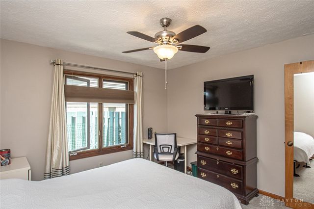1320 Donson Circle, Dayton, OH 45429