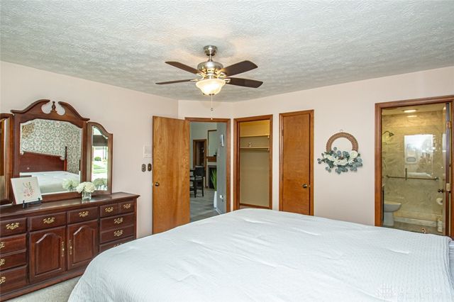 1320 Donson Circle, Dayton, OH 45429