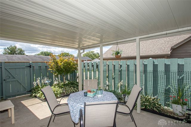 1320 Donson Circle, Dayton, OH 45429