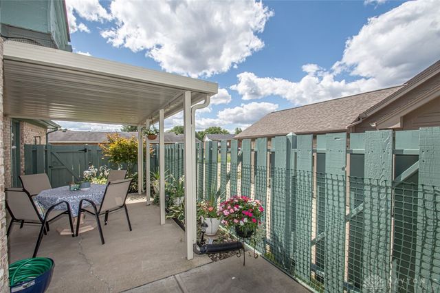 1320 Donson Circle, Dayton, OH 45429