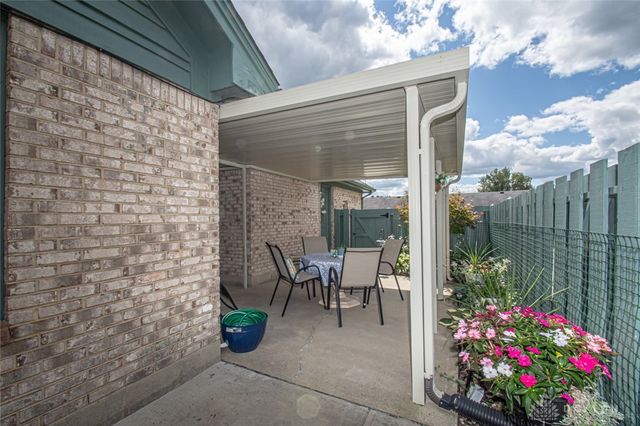 1320 Donson Circle, Dayton, OH 45429