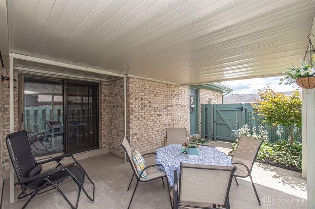 1320 Donson Circle, Dayton, OH 45429