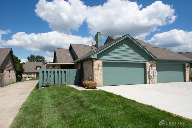 1320 Donson Circle, Dayton, OH 45429