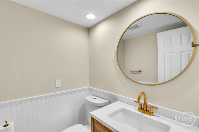 501 E Broughton Street, Savannah, GA 31401