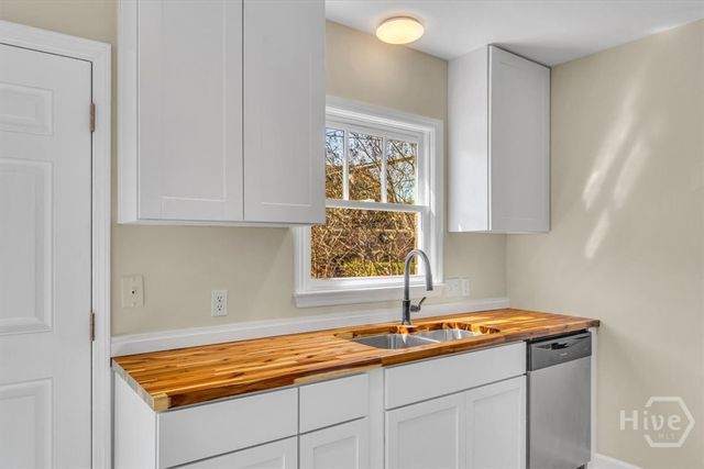 501 E Broughton Street, Savannah, GA 31401