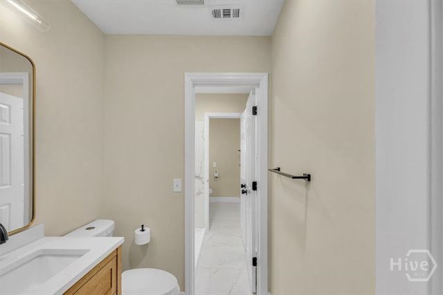 501 E Broughton Street, Savannah, GA 31401