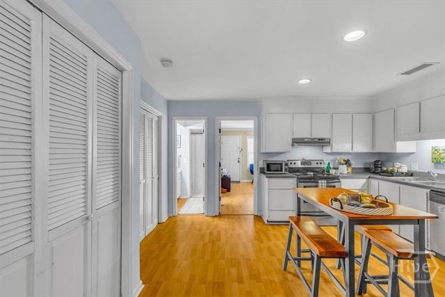 501 E Broughton Street, Savannah, GA 31401