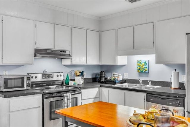 501 E Broughton Street, Savannah, GA 31401