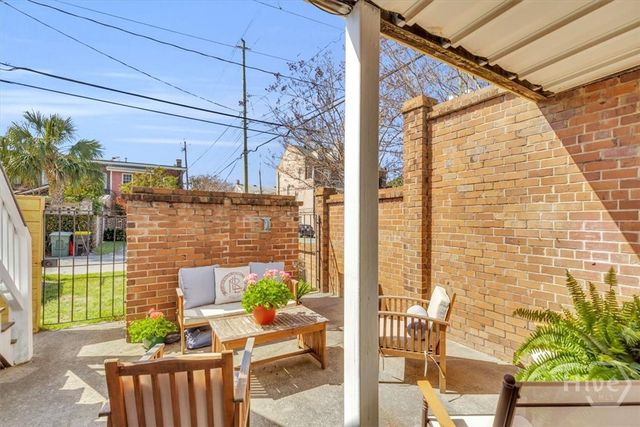 501 E Broughton Street, Savannah, GA 31401