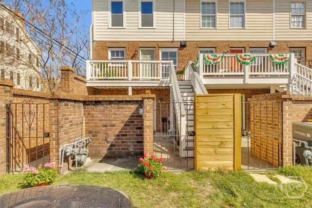 501 E Broughton Street, Savannah, GA 31401