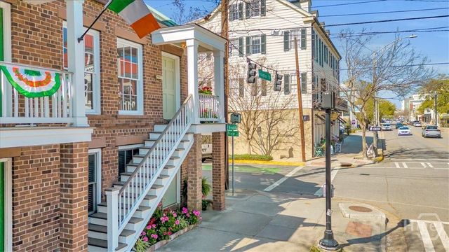 501 E Broughton Street, Savannah, GA 31401