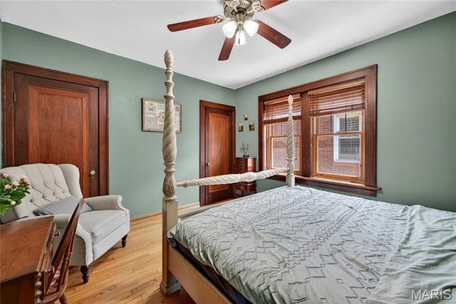 3990 Bowen Street, St Louis, MO 63116