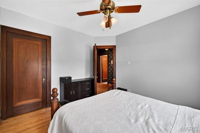 3990 Bowen Street, St Louis, MO 63116