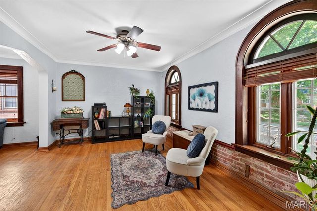 3990 Bowen Street, St Louis, MO 63116
