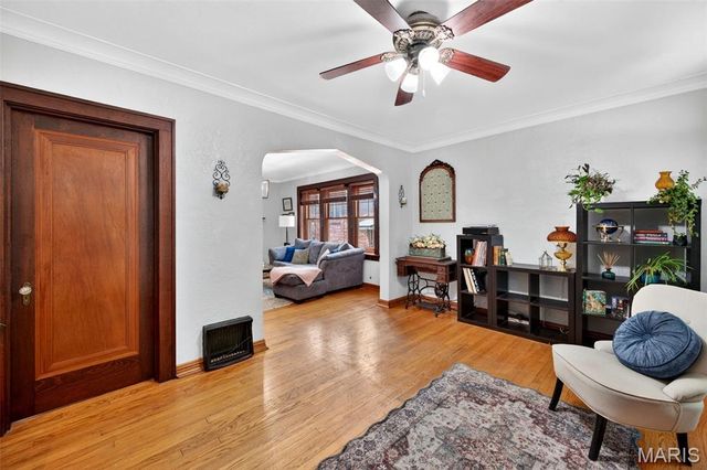 3990 Bowen Street, St Louis, MO 63116