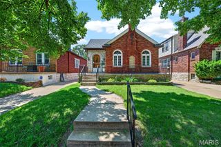 3990 Bowen Street, St Louis, MO 63116