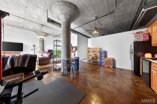 1511 Locust Street 410, St Louis, MO 63103