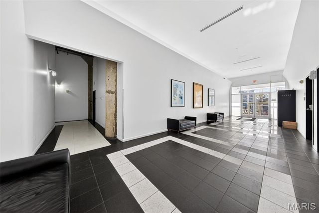 1511 Locust Street 410, St Louis, MO 63103