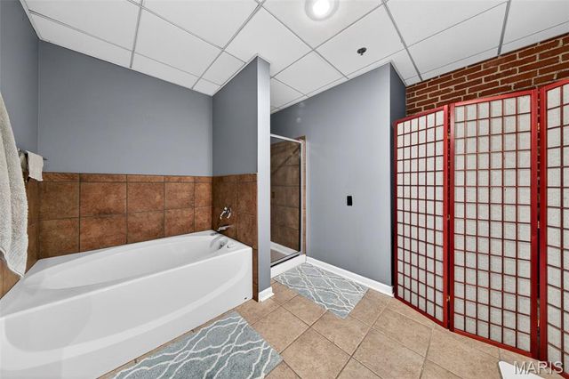 1511 Locust Street 410, St Louis, MO 63103