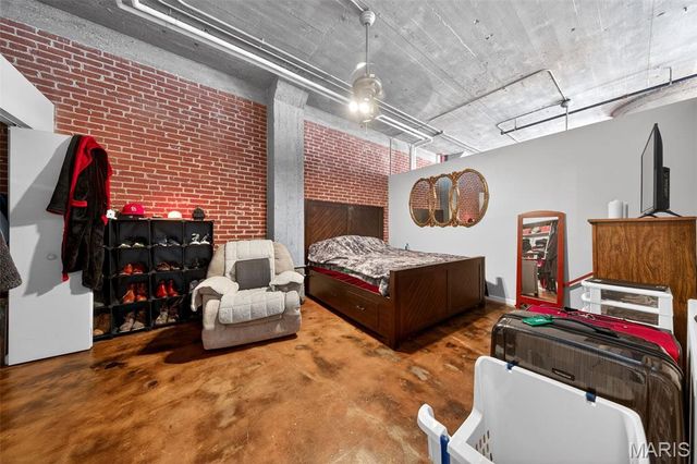 1511 Locust Street 410, St Louis, MO 63103