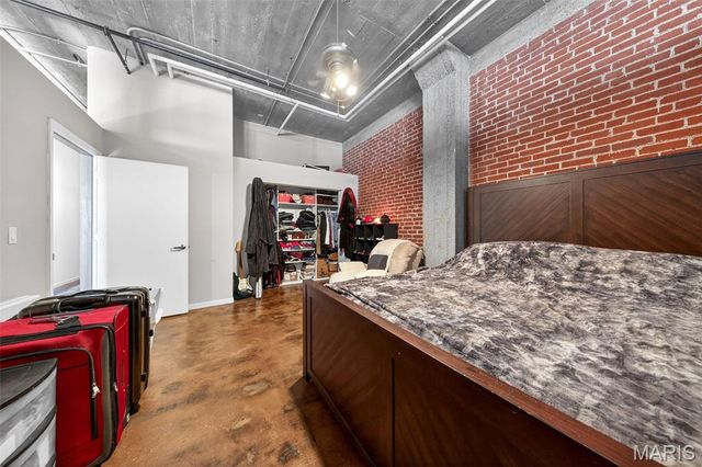 1511 Locust Street 410, St Louis, MO 63103