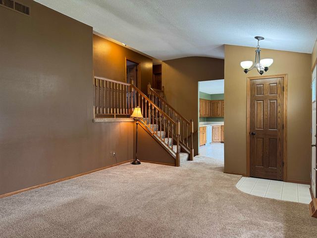 511 Ridgeway Street, Denver, IA 50622