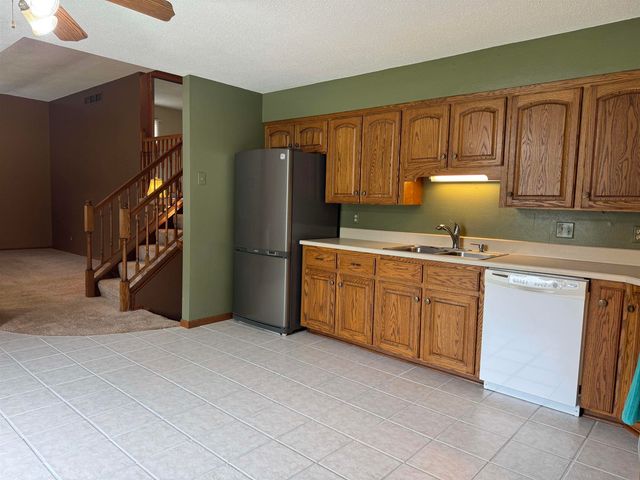511 Ridgeway Street, Denver, IA 50622