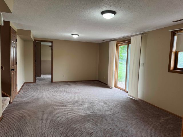 511 Ridgeway Street, Denver, IA 50622