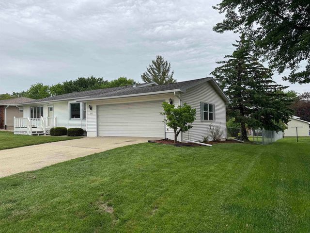 511 Ridgeway Street, Denver, IA 50622