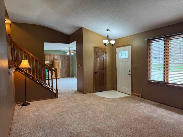 511 Ridgeway Street, Denver, IA 50622