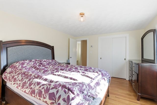 72 Redlands Rd, Boston, MA 02132