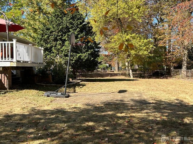 1471 Thomas Avenue, North Brunswick, NJ 08902