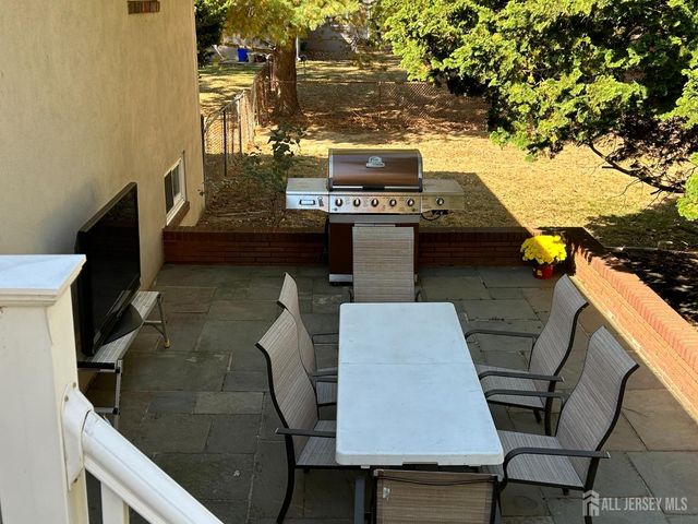 1471 Thomas Avenue, North Brunswick, NJ 08902