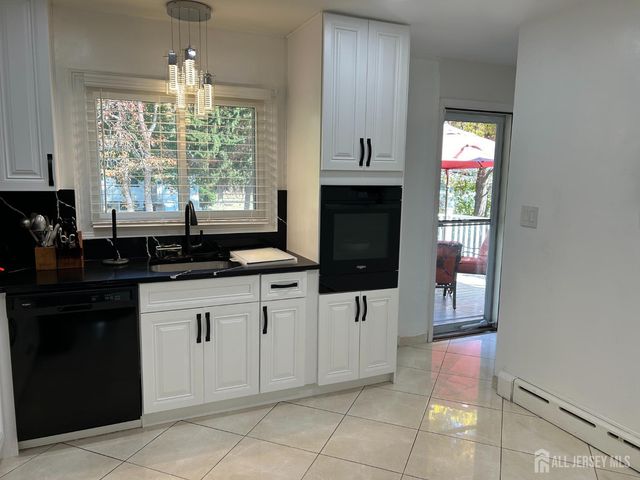 1471 Thomas Avenue, North Brunswick, NJ 08902
