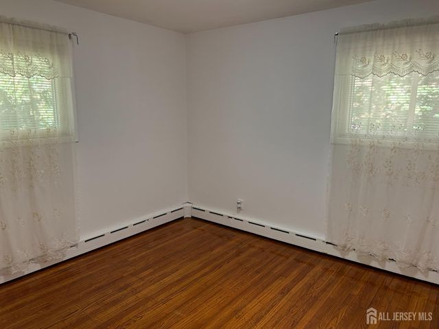 1471 Thomas Avenue, North Brunswick, NJ 08902