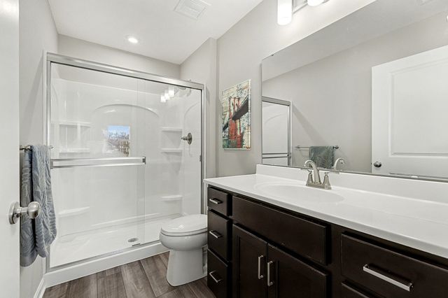 648 Foxhill Drive, 9-203, Crescent Springs, KY 41017