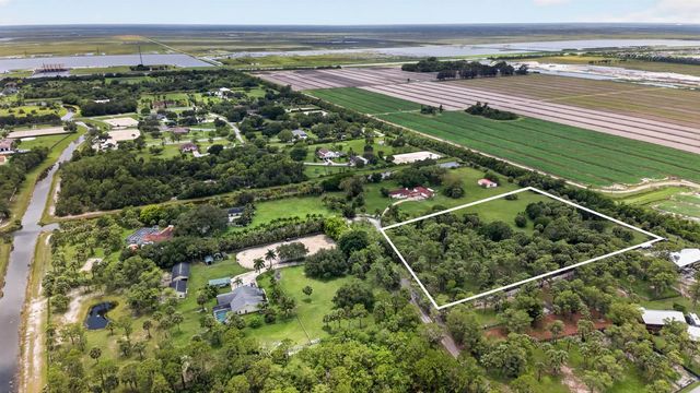 000 Foxtrail, Loxahatchee, FL 33470