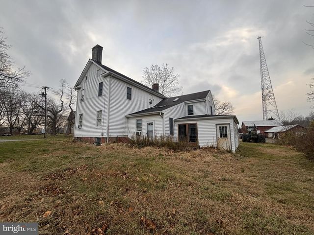 333 ETRA RD, Hightstown, NJ 08520