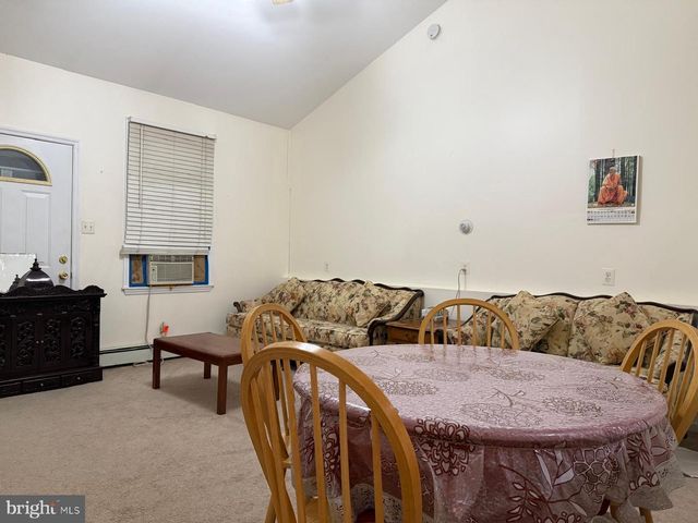 333 ETRA RD, Hightstown, NJ 08520