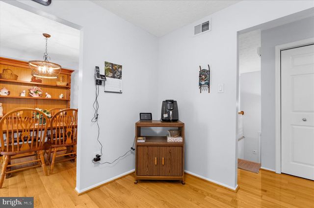 200 KENTUCKY AVE, Pasadena, MD 21122