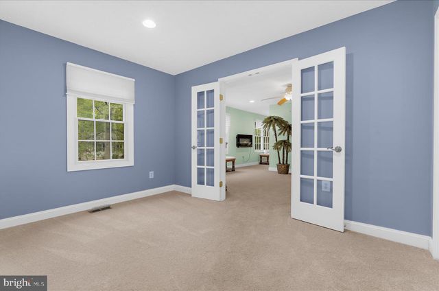 200 KENTUCKY AVE, Pasadena, MD 21122