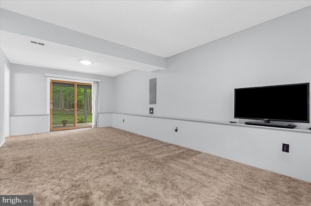200 KENTUCKY AVE, Pasadena, MD 21122