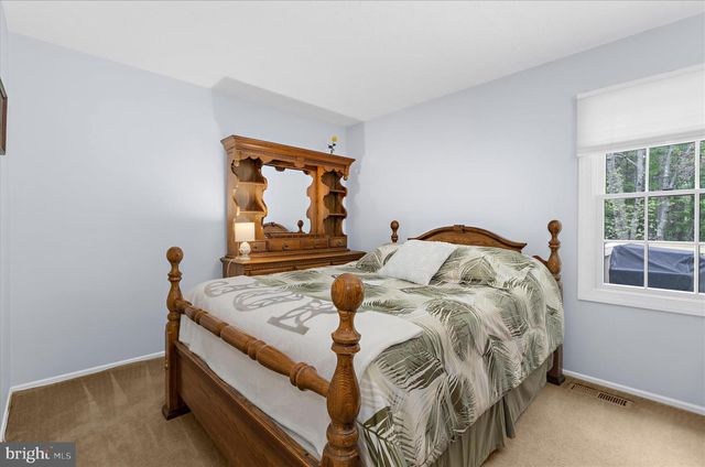 200 KENTUCKY AVE, Pasadena, MD 21122