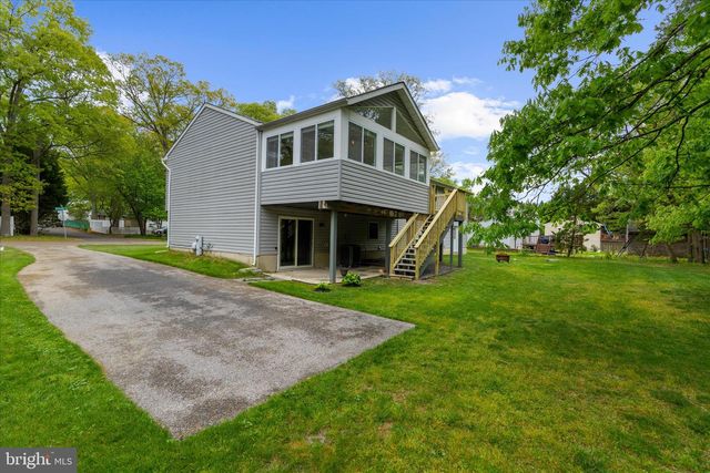 200 KENTUCKY AVE, Pasadena, MD 21122