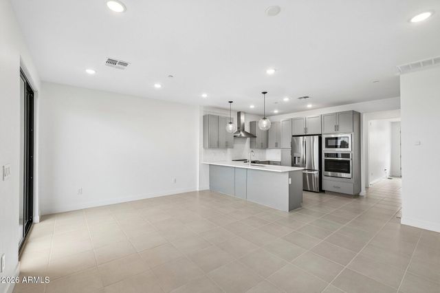 5428 S 35th Way, Phoenix, AZ 85040
