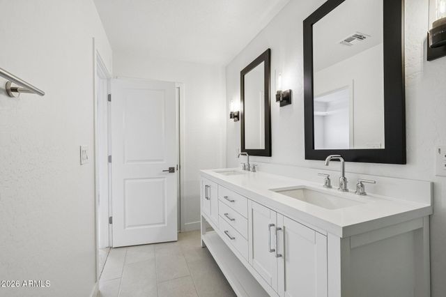5428 S 35th Way, Phoenix, AZ 85040