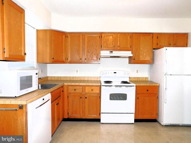 5640 CRABAPPLE DR, Frederick, MD 21703