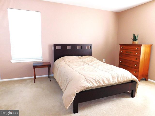 5640 CRABAPPLE DR, Frederick, MD 21703